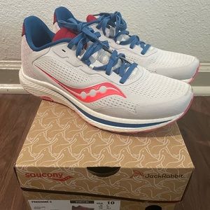 Women’s Saucony Freedom 4 Running Shoe - 10